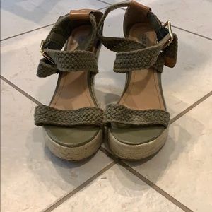 Steve Madden 9.5 green wedge